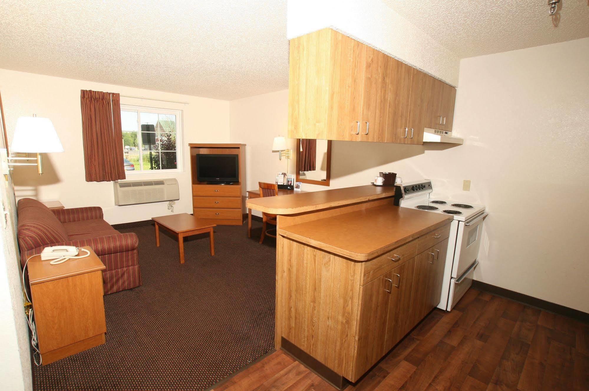 Super 8 By Wyndham Pulaski Esterno foto
